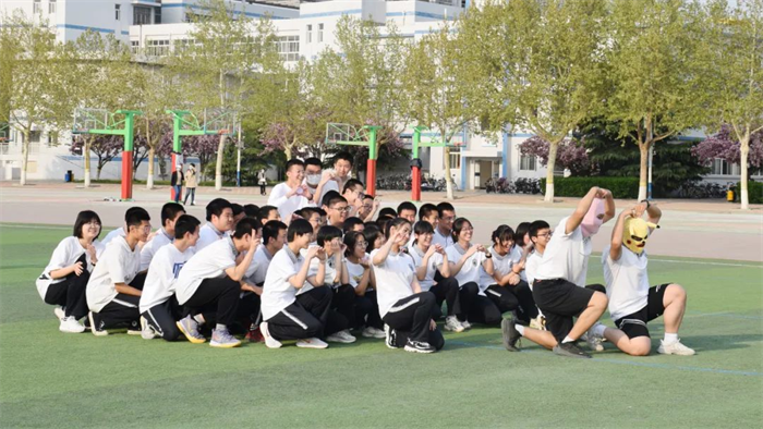 高一集体舞大赛465.png 高一集体舞大赛465.png